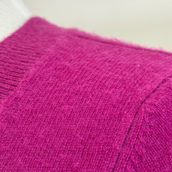 Saks Fuchsia V-Neck Cashmere, M - Picture 6 of 12